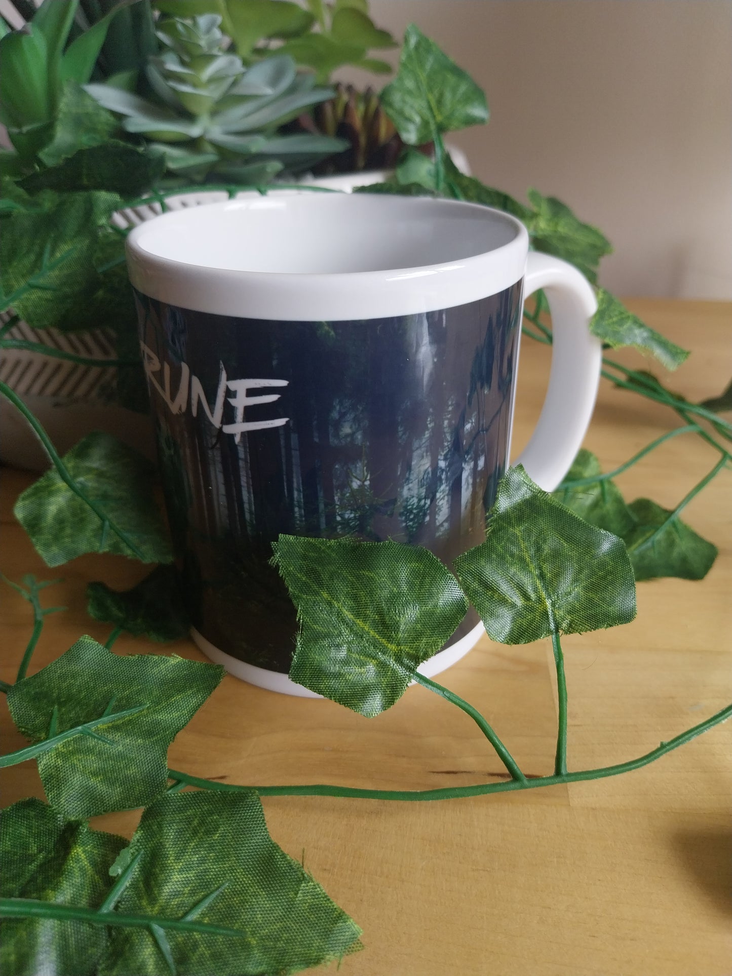 Vardrune Ceramic Mug